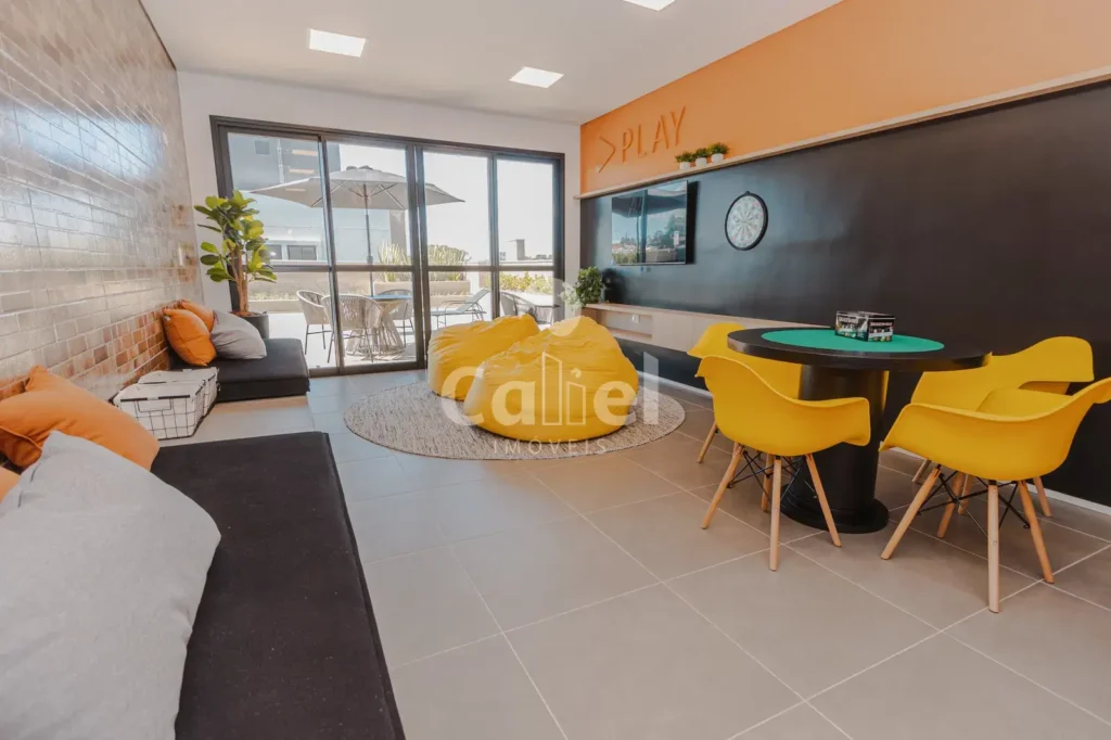 batch_Salao_de_jogos_2.jpg-name-01598d64e5aef2738377b444d216c6b81f6020664b4a88d9c8643b3919a46ed9